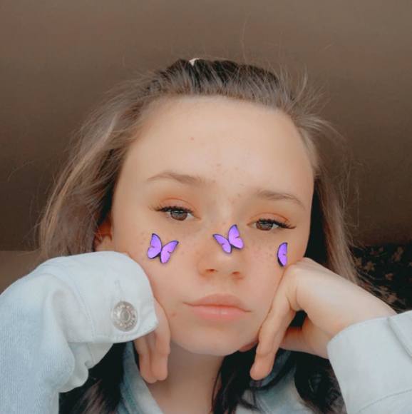 Meet your Posher, Rebekah - Picture 1 of 1